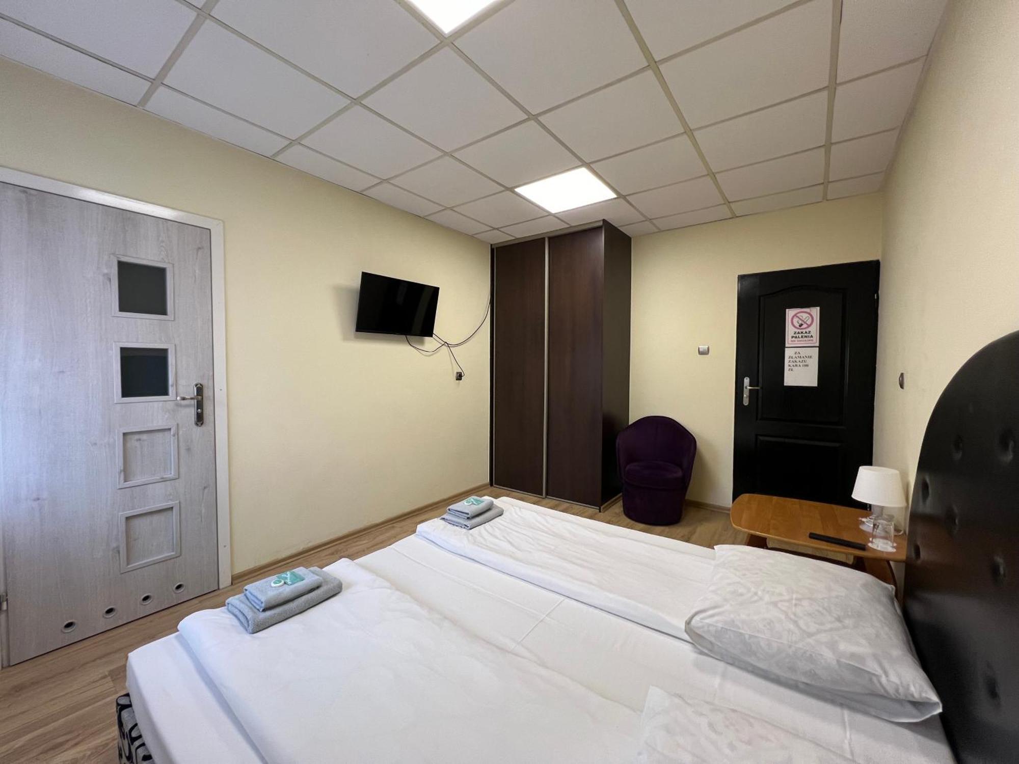 Etna - Hostel -Noclegi ז'שוב מראה חיצוני תמונה