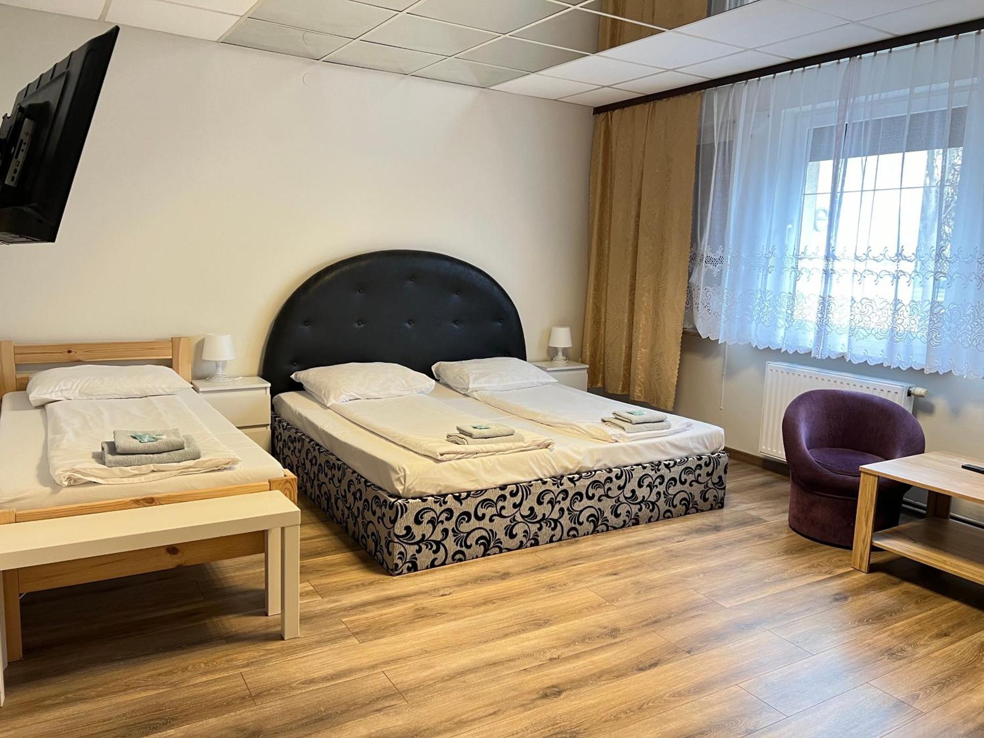 Etna - Hostel -Noclegi ז'שוב מראה חיצוני תמונה
