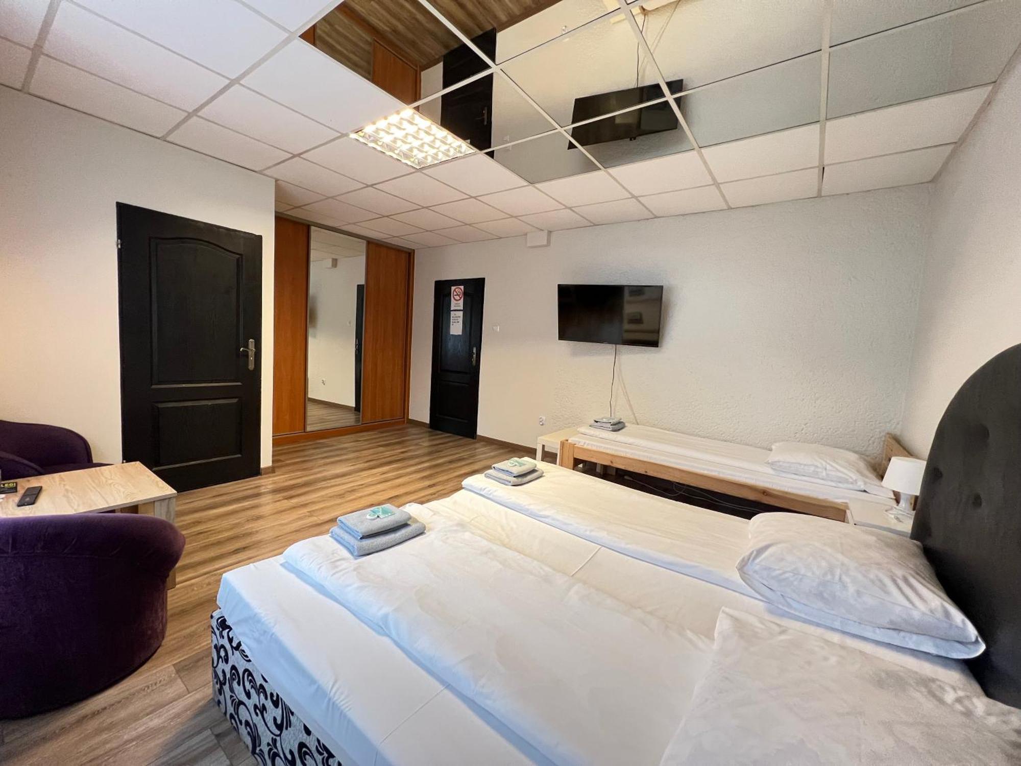 Etna - Hostel -Noclegi ז'שוב מראה חיצוני תמונה