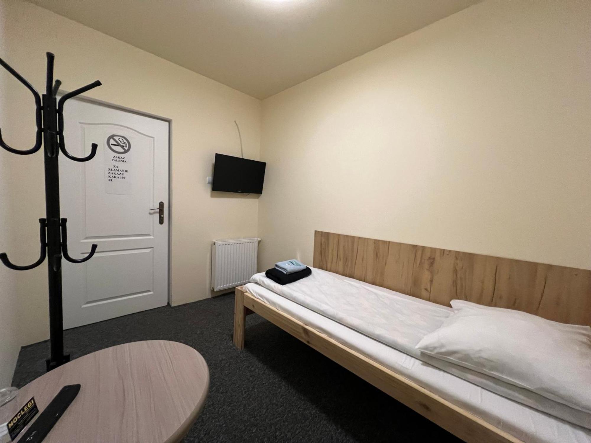 Etna - Hostel -Noclegi ז'שוב מראה חיצוני תמונה