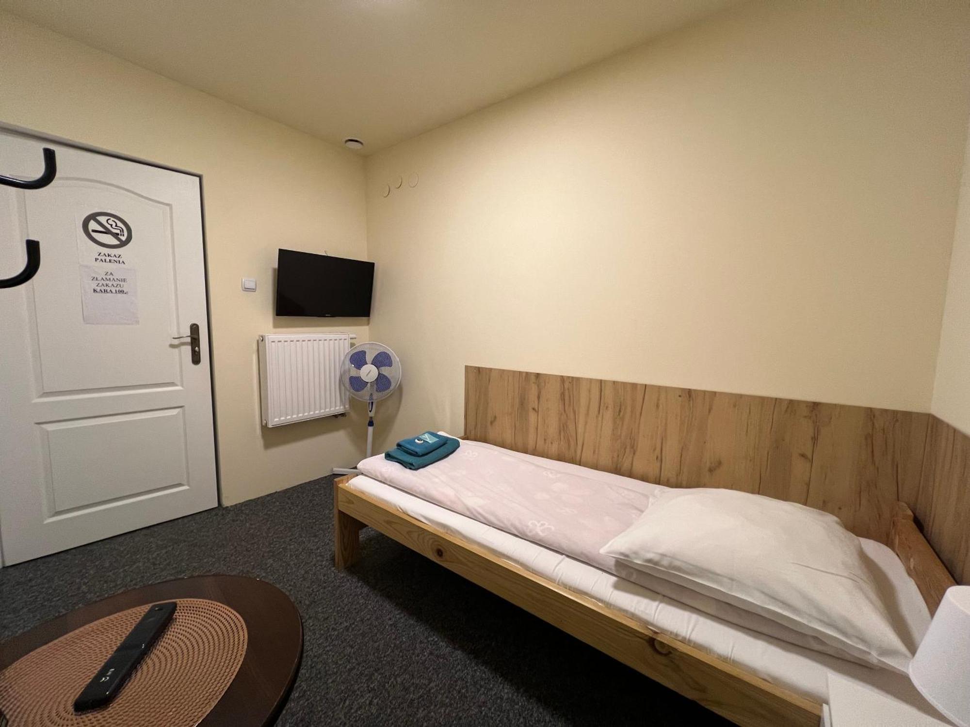 Etna - Hostel -Noclegi ז'שוב מראה חיצוני תמונה