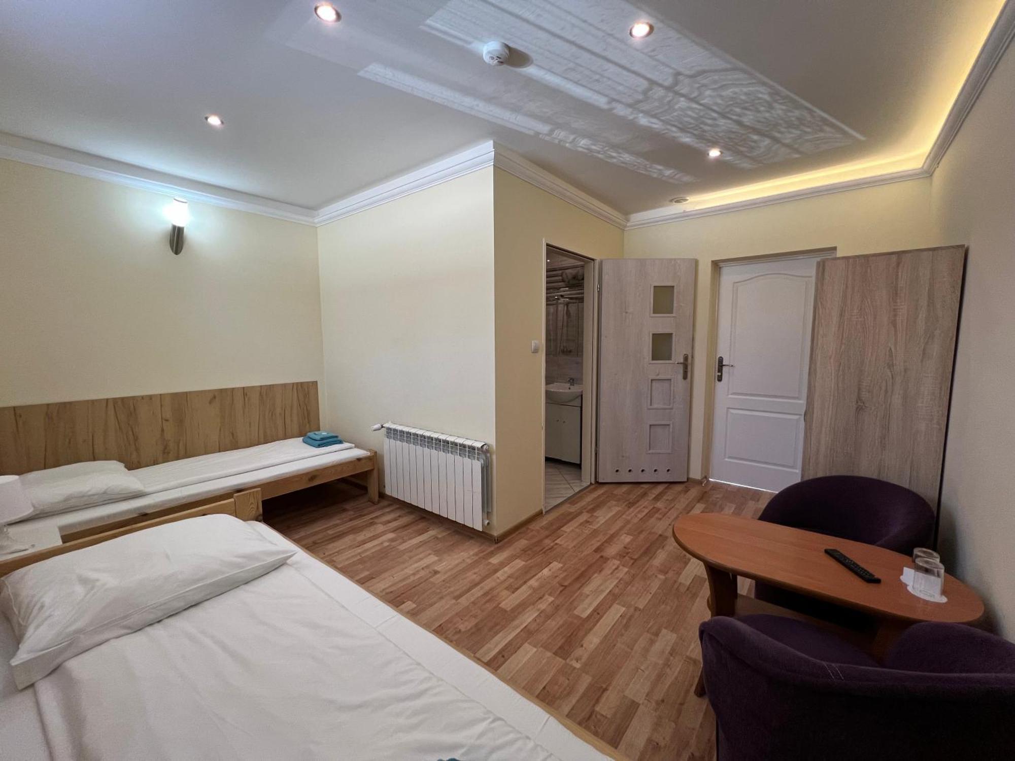 Etna - Hostel -Noclegi ז'שוב מראה חיצוני תמונה